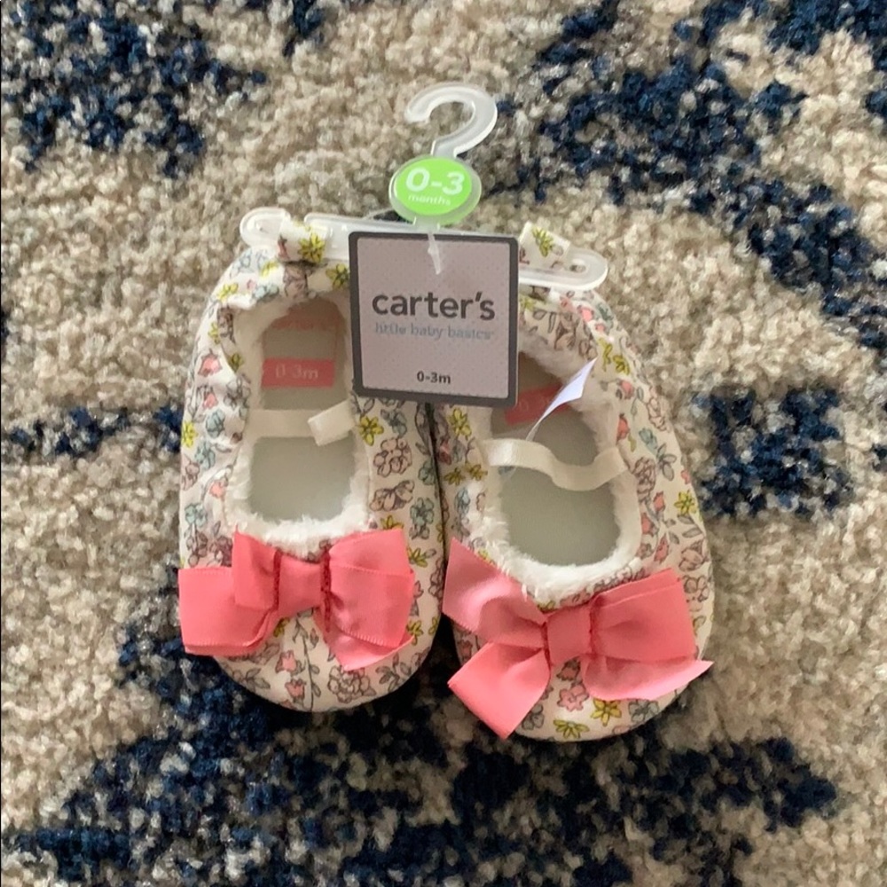 Carter’s Baby Girl Booties with Bows 0-3 months